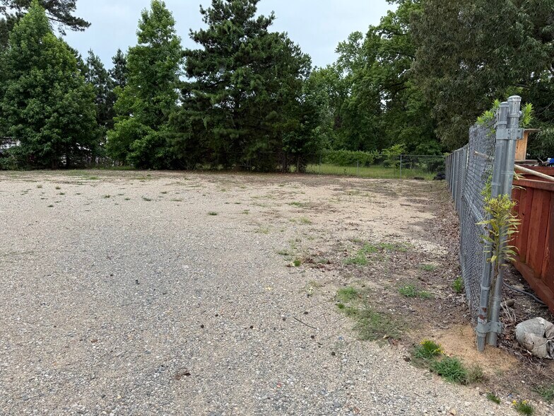 107 Ltr Park Dr, Longview, TX à louer - Photo de l’immeuble – Image 2 sur 10