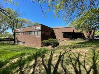 Plus de détails pour 5440 N Oak Tfwy, Kansas City, MO - Bureau à louer