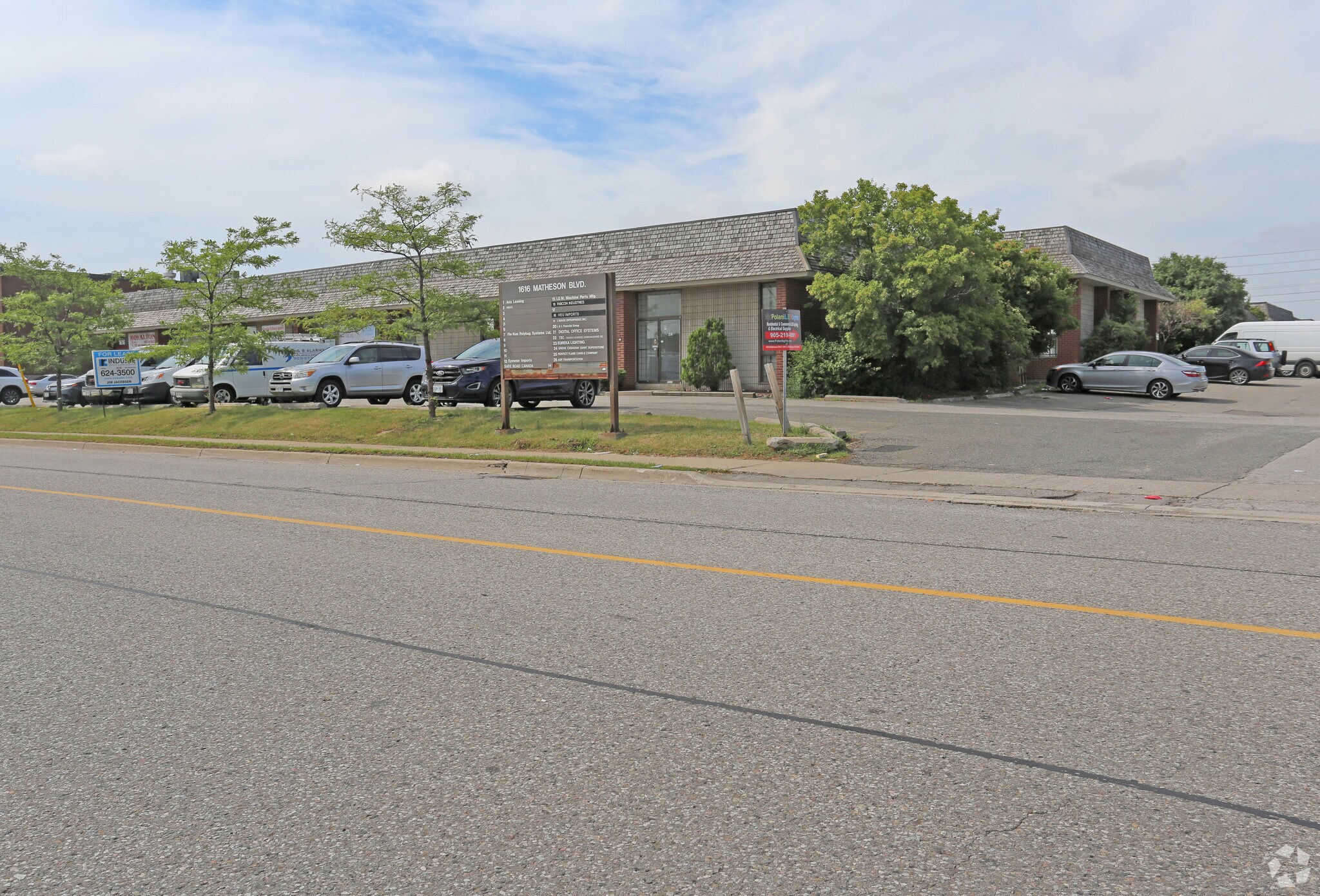 1616 Matheson Blvd, Mississauga, ON à louer Photo principale– Image 1 sur 7