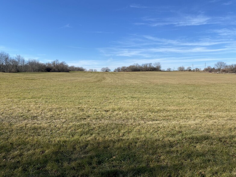 10015 Route 120, Woodstock, IL à vendre - Autre – Image 1 sur 5