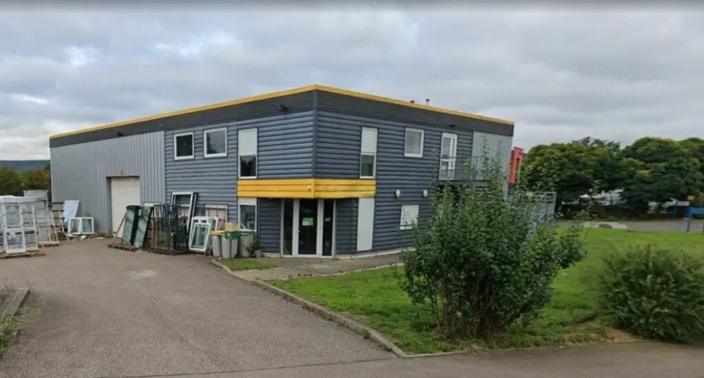 Bureau dans Norroy-le-Veneur à louer Photo de l’immeuble– Image 1 sur 5