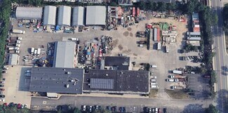 Plus de détails pour 926 Lincoln Ave, Holbrook, NY - Industriel/Logistique à vendre