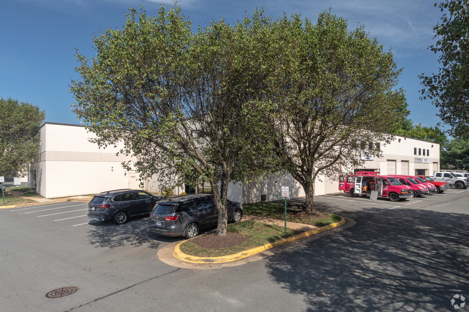 14740 Flint Lee Rd, Chantilly, VA à louer Photo principale– Image 1 sur 8