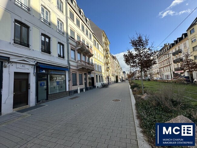 Plus de détails pour Local commercial à vendre