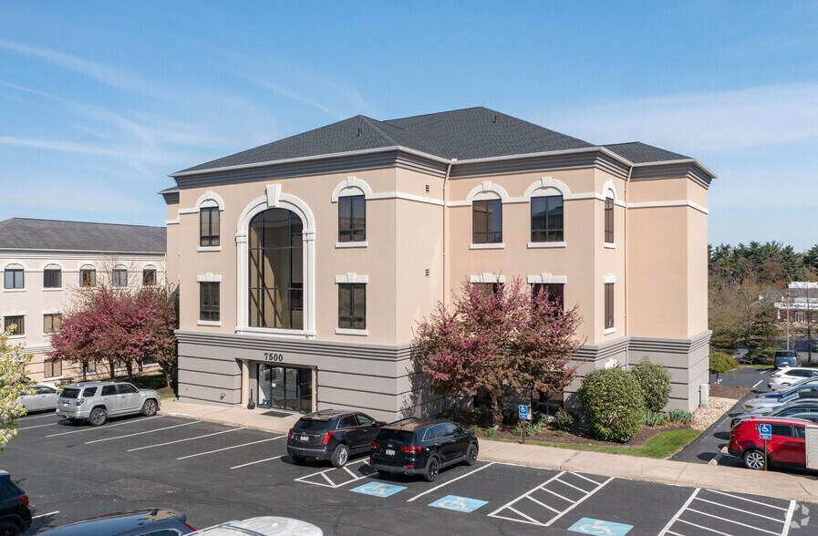 7500 Brooktree Rd, Wexford, PA à louer - Photo de l’immeuble – Image 2 sur 11