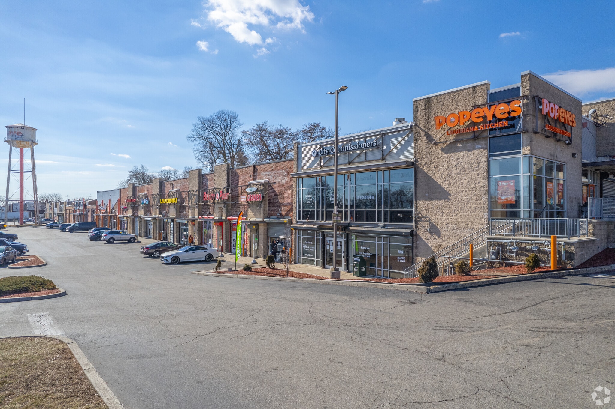 5600 Lancaster Ave, Philadelphia, PA à louer Photo de l’immeuble– Image 1 sur 16
