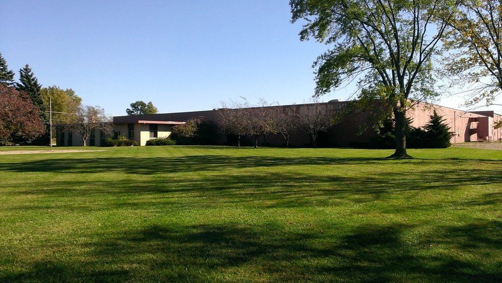 334 E Soper Rd, Bad Axe, MI à louer - Photo de l’immeuble – Image 1 sur 11