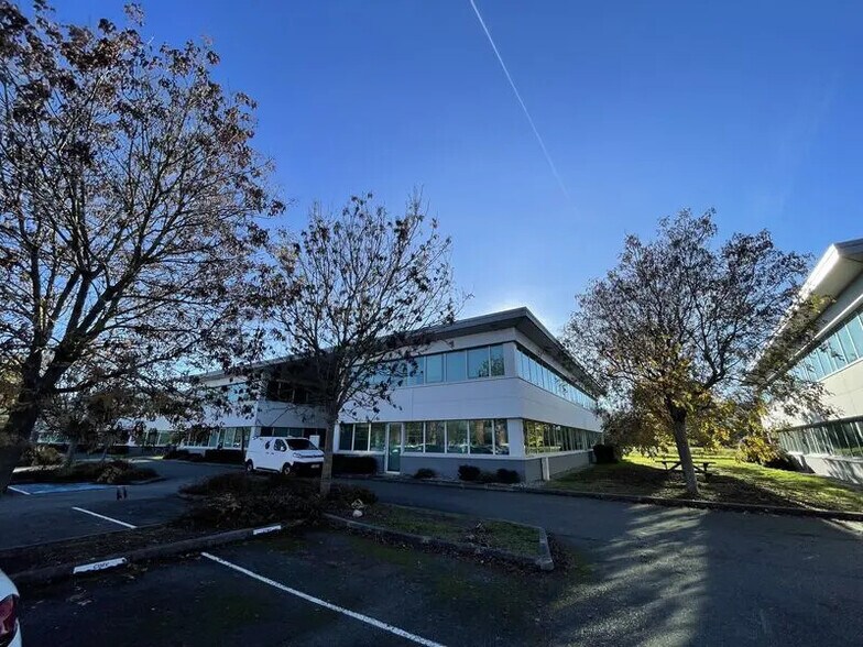 Bureau dans Labège à louer - Photo de l’immeuble – Image 2 sur 4