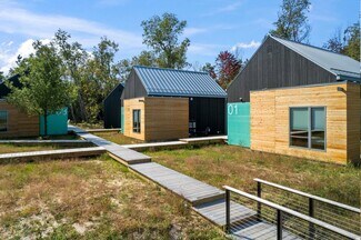 Plus de détails pour 5961 Oslo St, Williamsburg, MI - Spécialisé à vendre