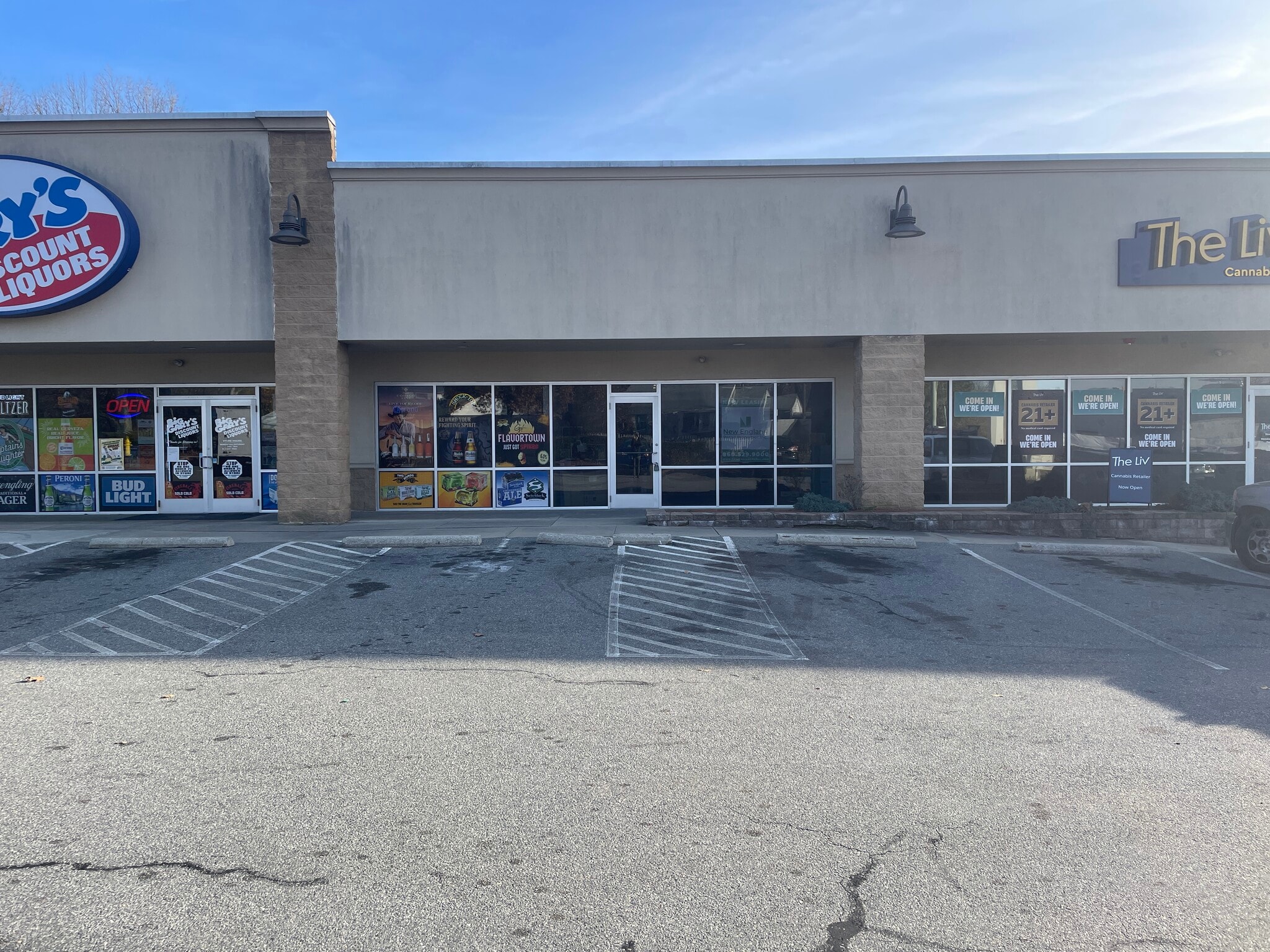 97 Providence Pike, Putnam, CT à louer Photo de l’immeuble– Image 1 sur 2