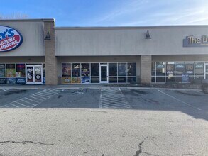 97 Providence Pike, Putnam, CT à louer Photo de l’immeuble– Image 1 sur 2