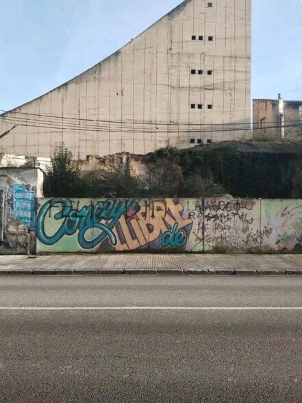 Calle Melquiades Álvarez, 51, Langreo, Asturias à vendre - Photo de l’immeuble – Image 2 sur 6