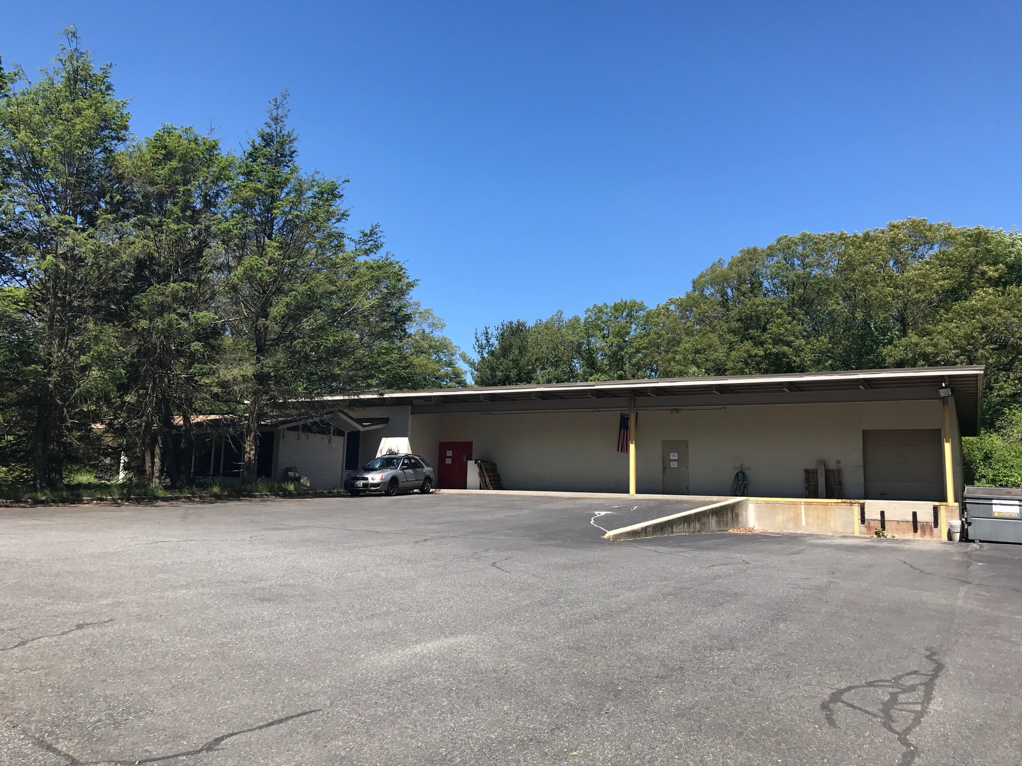 271 Jenckes Hill Rd, Lincoln, RI à vendre Photo de l’immeuble– Image 1 sur 8