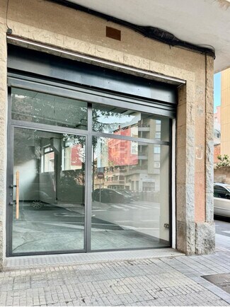 Plus de détails pour Local commercial à louer
