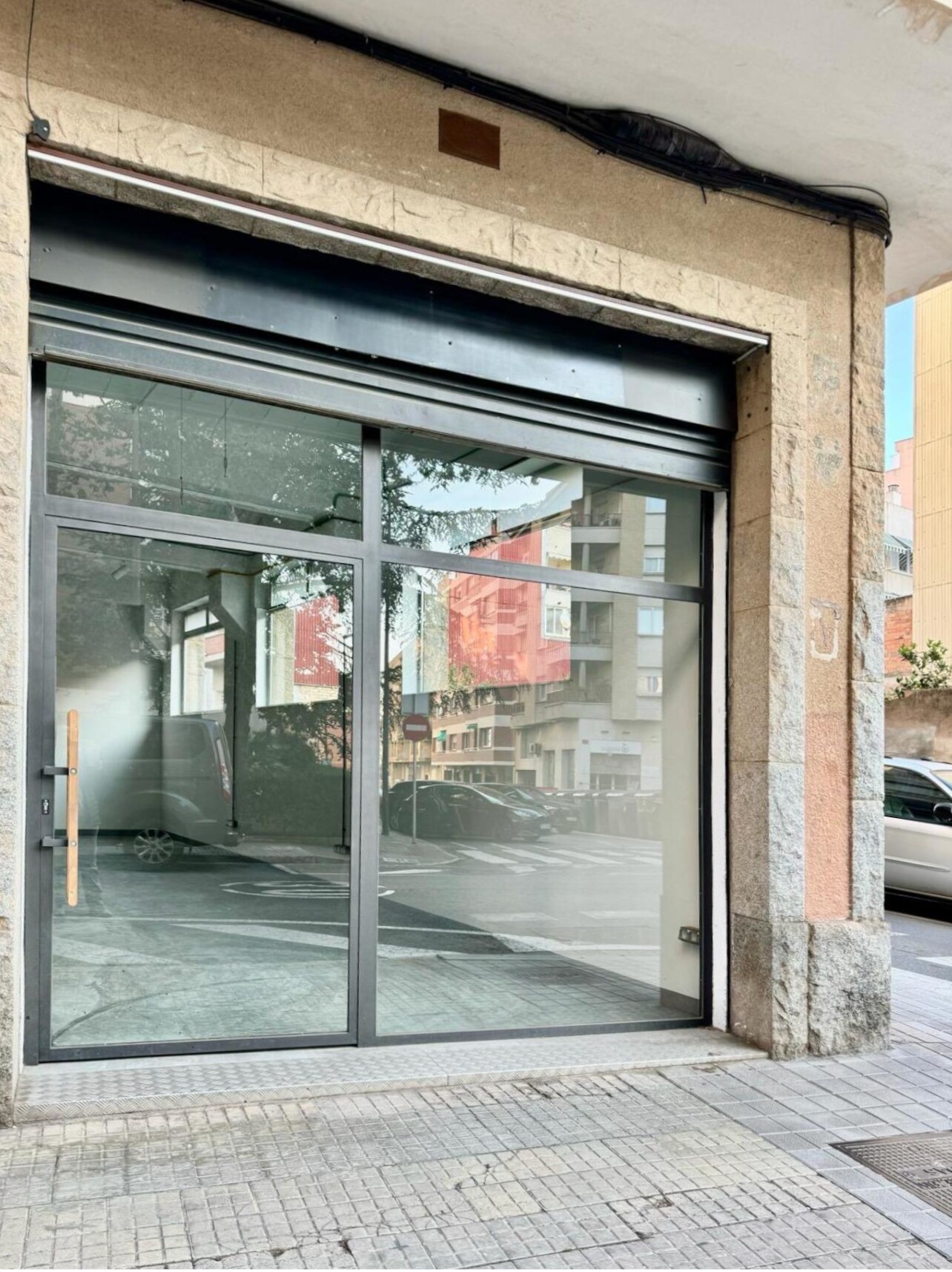 Local commercial dans Reus, Tarragona à louer Photo intérieure– Image 1 sur 6