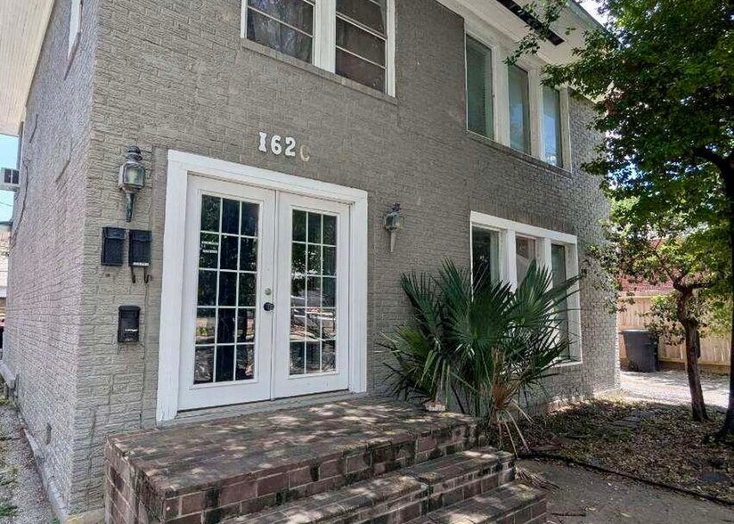 1630 Richmond Ave, Houston, TX à vendre - Photo de l’immeuble – Image 3 sur 6