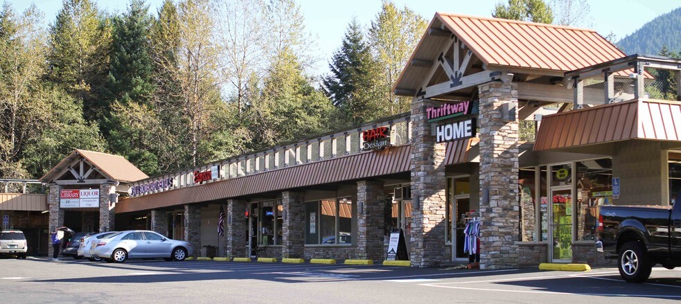 68242-68280 E Highway 26, Welches, OR à louer - Photo de l’immeuble – Image 1 sur 8