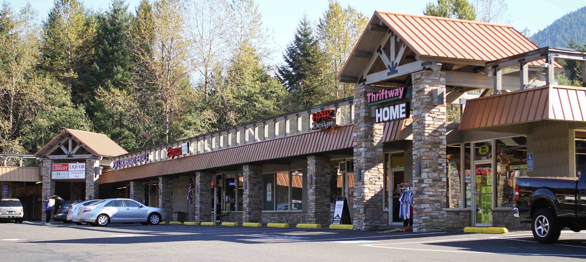68242-68280 E Highway 26, Welches, OR à louer Photo de l’immeuble– Image 1 sur 9
