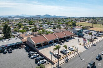 519 W Foothill Blvd, Rialto, CA - Vue aérienne vue de carte