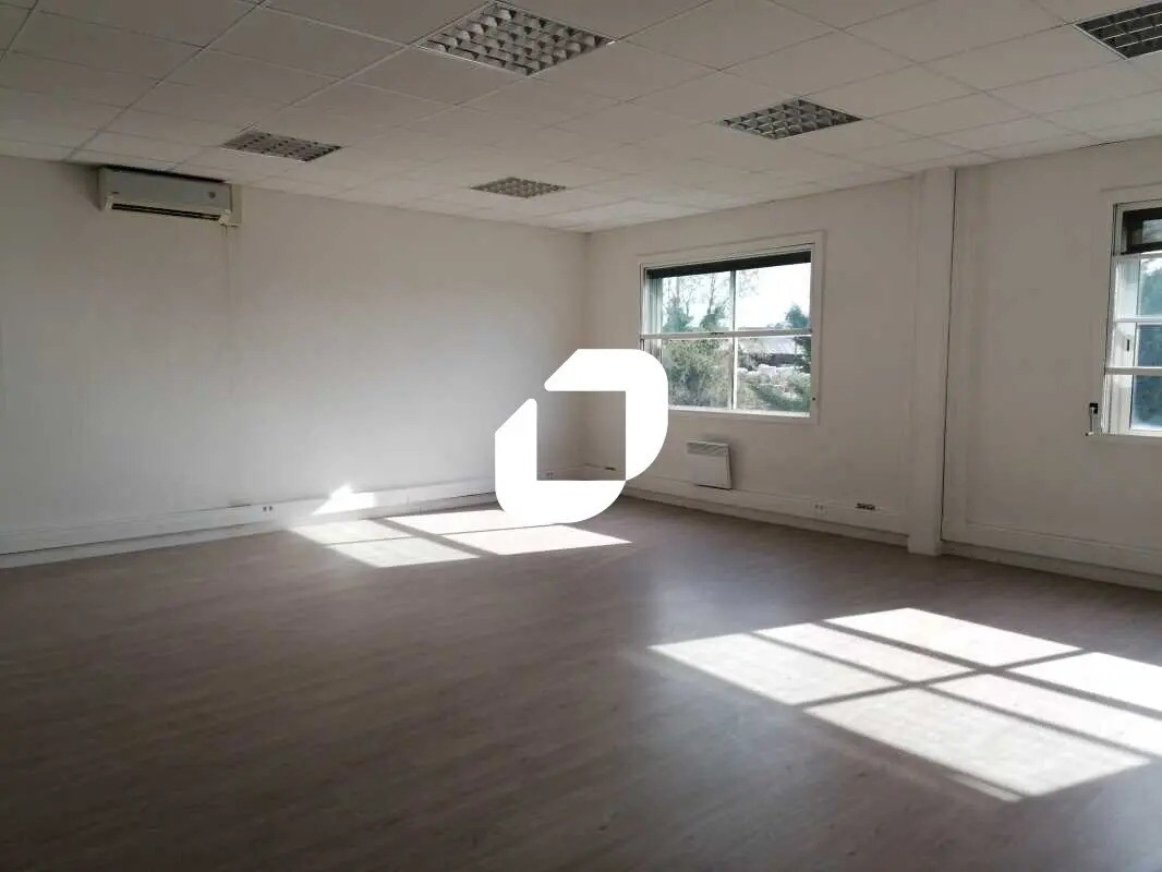 Bureau dans Bègles à louer Photo de l’immeuble– Image 1 sur 7