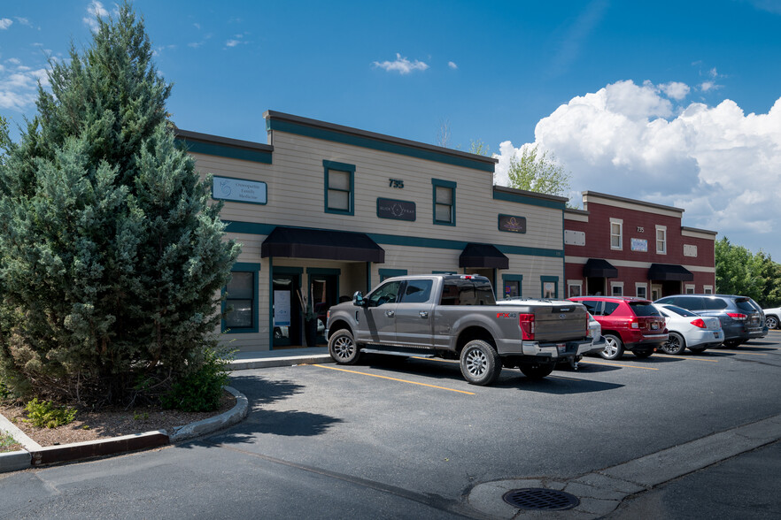 735 N Main St, Bellevue, ID à vendre - Photo de l’immeuble – Image 2 sur 4