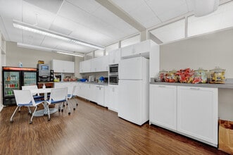 525 E Bay St, Charleston, SC à louer Photo intérieure– Image 2 sur 4