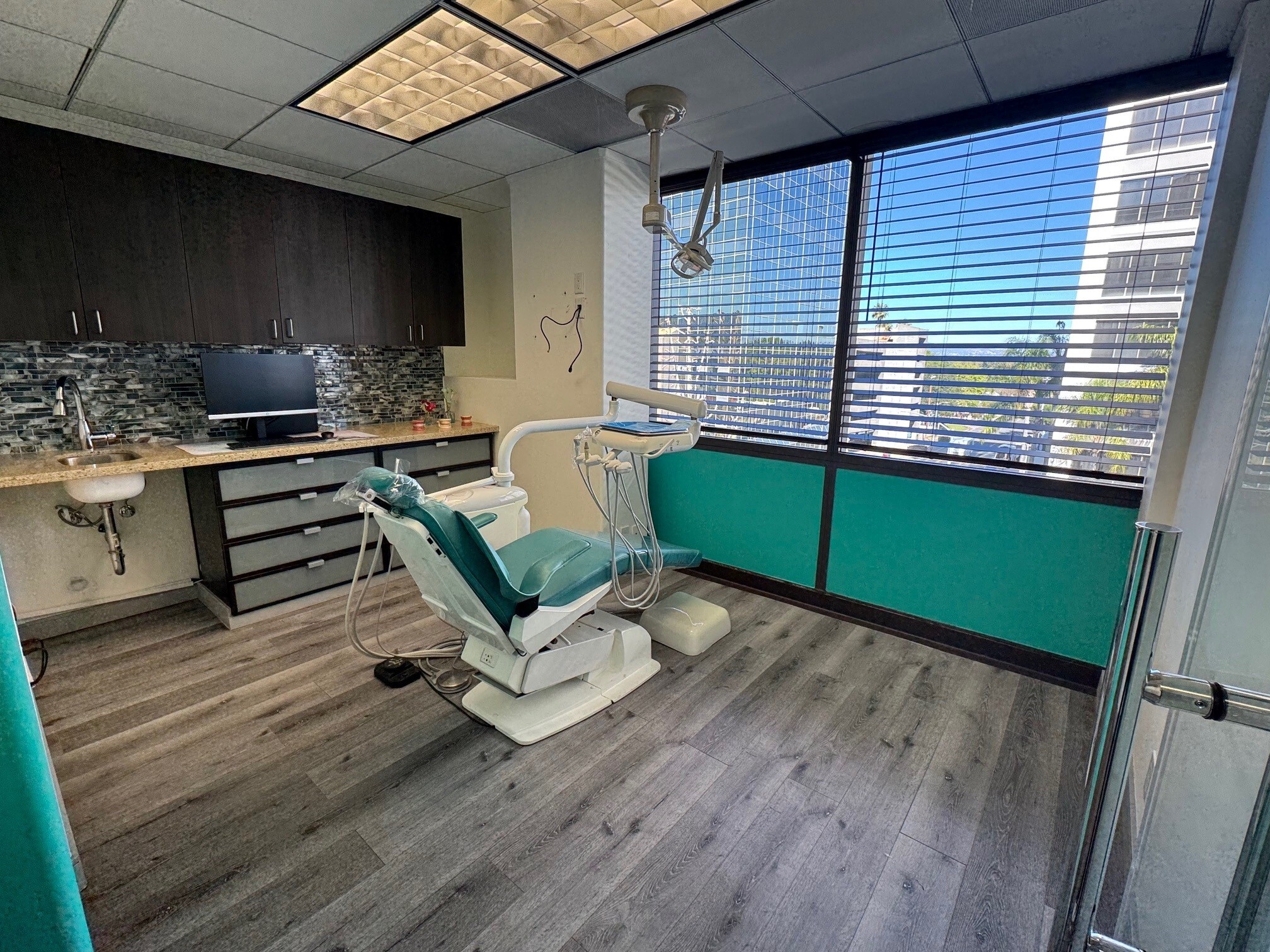 16260 Ventura Blvd, Encino, CA à louer Photo intérieure– Image 1 sur 11