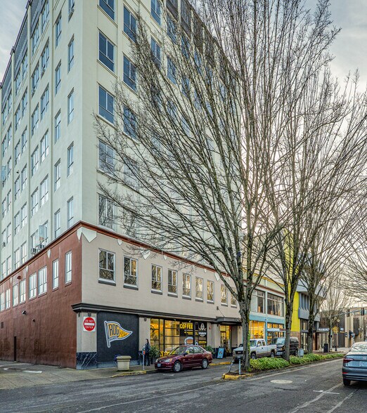 132 E Broadway, Eugene, OR à louer - Photo de l’immeuble – Image 2 sur 12