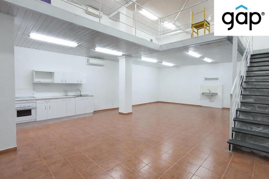 Immeuble residentiel dans Cuenca, Cuenca à vendre - Photo principale – Image 1 sur 2