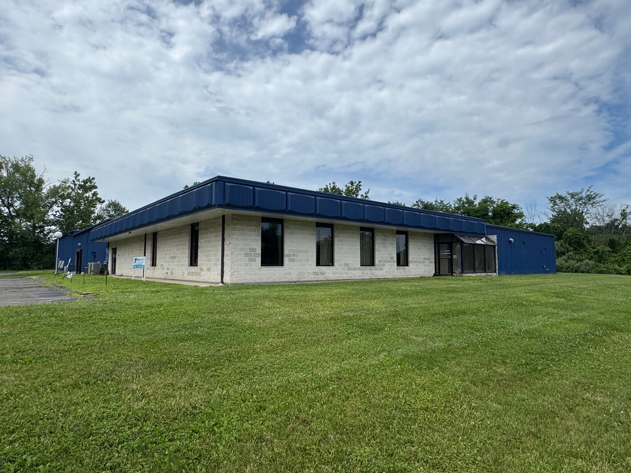 35 Industrial Park Pl, Middletown, CT à louer Photo de l’immeuble– Image 1 sur 3