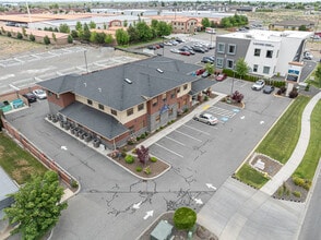 9521 Sandifur Pky, Pasco, WA à louer Aérien– Image 1 sur 17