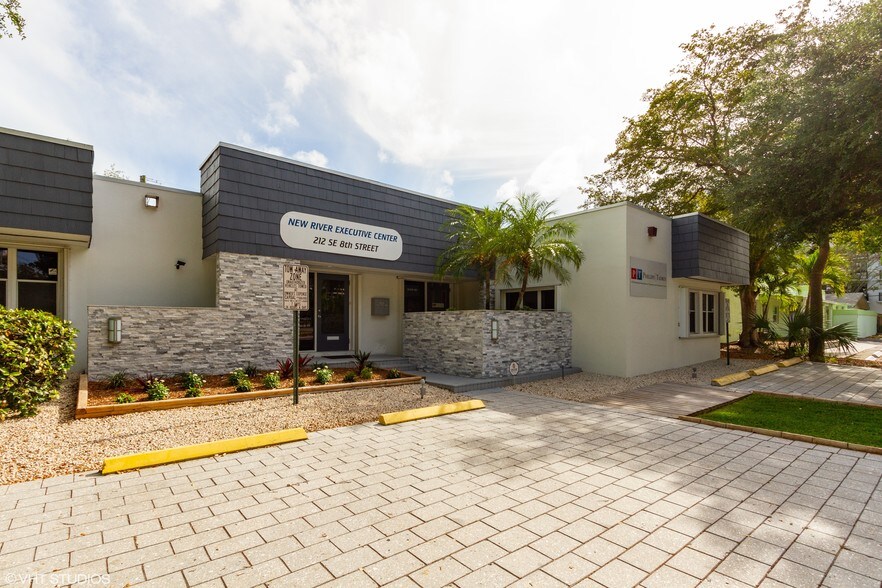 212 SE 8th St, Fort Lauderdale, FL à vendre - Photo de l’immeuble – Image 3 sur 40