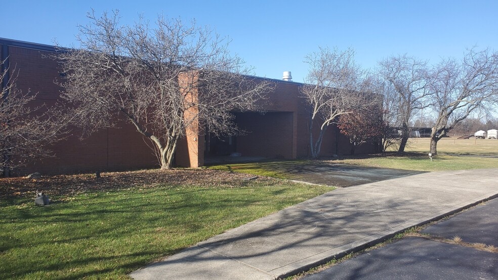 1299 Campbell Rd, Marion, OH à vendre - Photo principale – Image 1 sur 12
