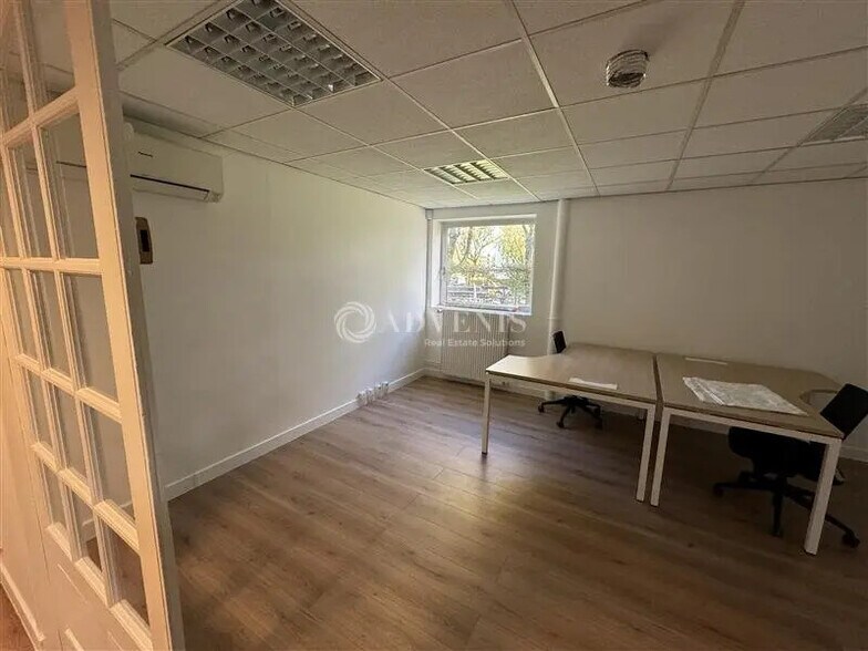 5 Rue Pelloutier, Croissy-Beaubourg à louer - Photo intérieure – Image 2 sur 6