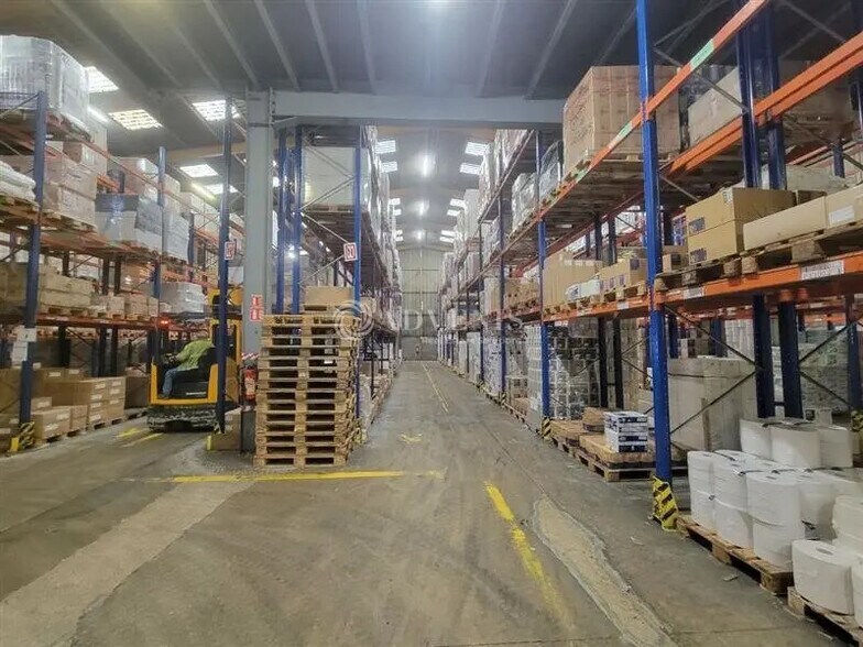 Industriel/Logistique dans Villeneuve-la-Garenne à louer - Photo de l’immeuble – Image 3 sur 6