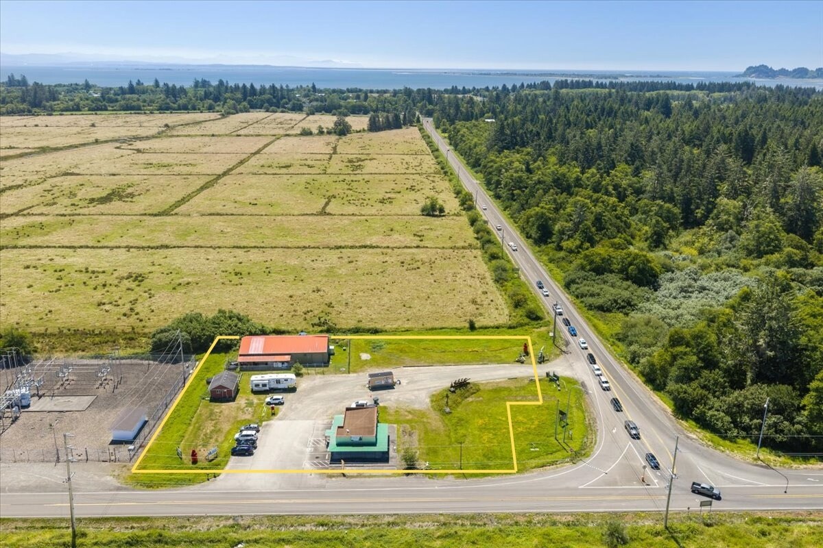 2546 US-101, Ilwaco, WA à vendre Photo de l’immeuble– Image 1 sur 46