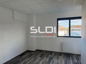 20 Rue De L'Industrie, Heyrieux à louer Photo intérieure– Image 2 sur 5