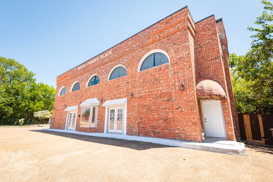 9638 Greenville Ave, Dallas, TX à louer - Photo de l’immeuble – Image 2 sur 23
