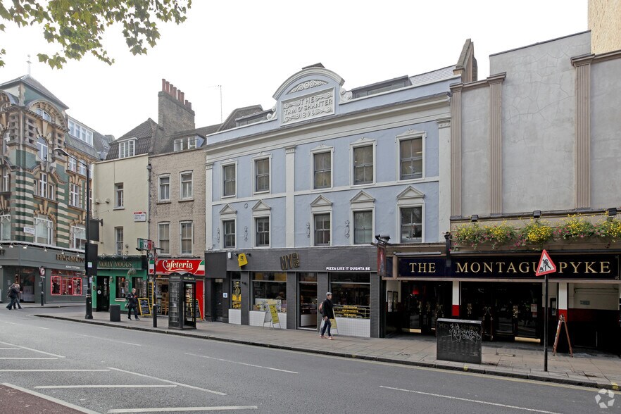 103 Charing Cross Rd, Londres à louer - Photo de l’immeuble – Image 2 sur 2