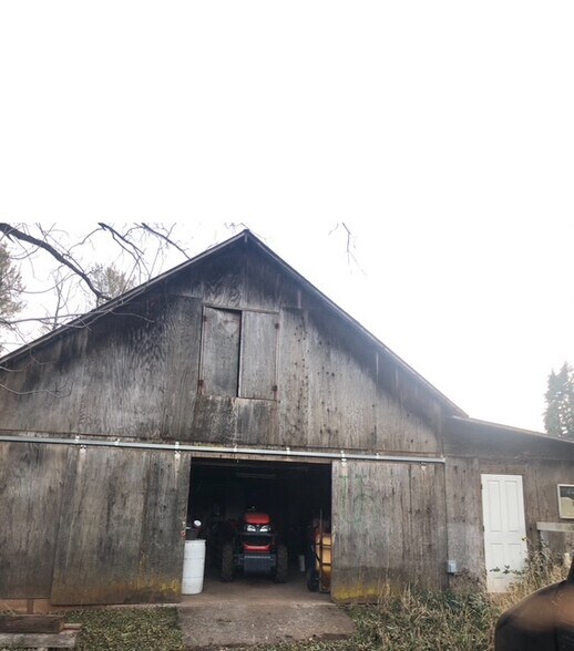 4551 Post Canyon Dr, Hood River, OR à vendre - Photo de l’immeuble – Image 3 sur 5