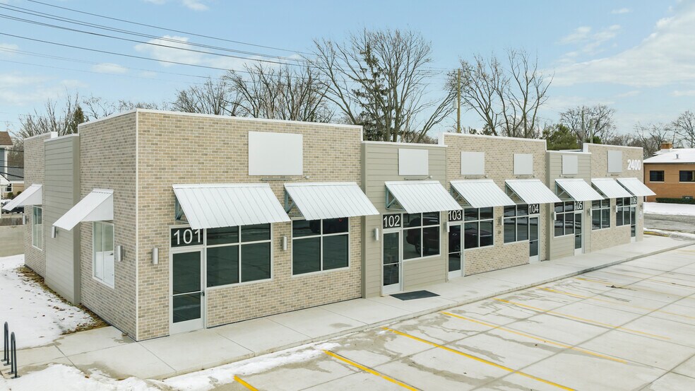 2400 Greenfield rd, Berkley, MI à louer - Photo principale – Image 2 sur 5