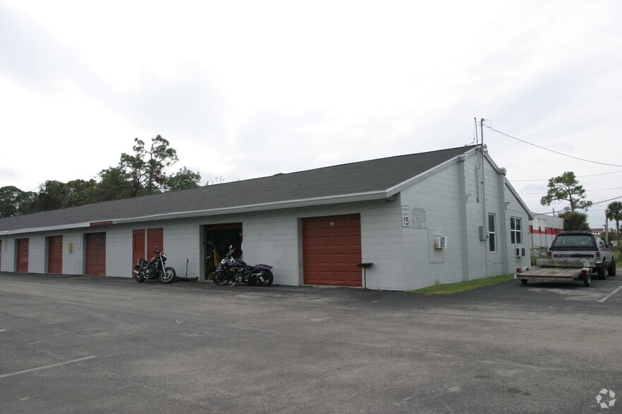 6963 W Nasa Blvd, Melbourne, FL à louer - Photo de l’immeuble – Image 2 sur 8