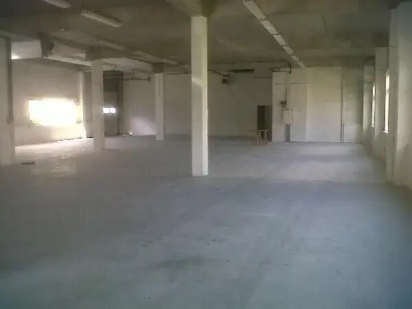 Plus de détails pour Bureau, Local d'activités à louer