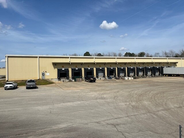 823 E Broad St, Wrens, GA à louer - Photo principale – Image 1 sur 2