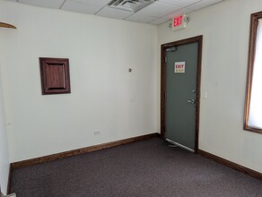 30 Uno Cir, Joliet, IL à louer Photo de l’immeuble– Image 2 sur 4