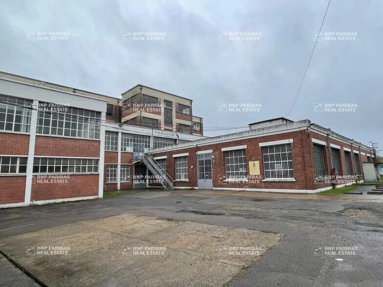 Local d’activités dans Bonnières-sur-Seine à louer - Photo de l’immeuble – Image 1 sur 22