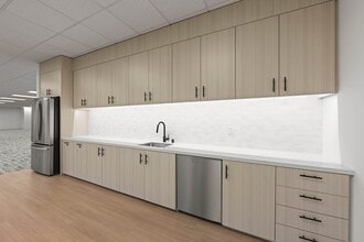 2 Executive Cir, Irvine, CA à louer Photo intérieure– Image 2 sur 7