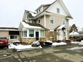 572 Route 303, Blauvelt, NY à louer Photo de l’immeuble– Image 1 sur 4