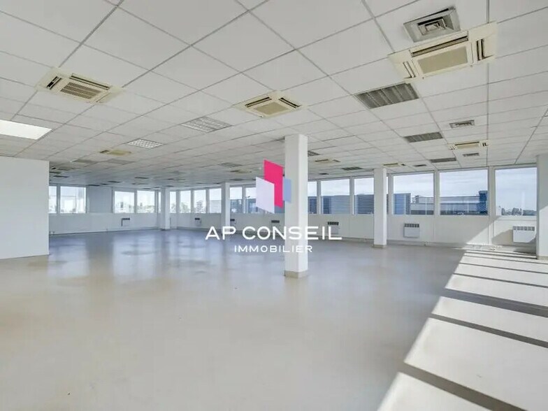 Bureau dans Vélizy-Villacoublay à louer - Photo intérieure – Image 2 sur 7