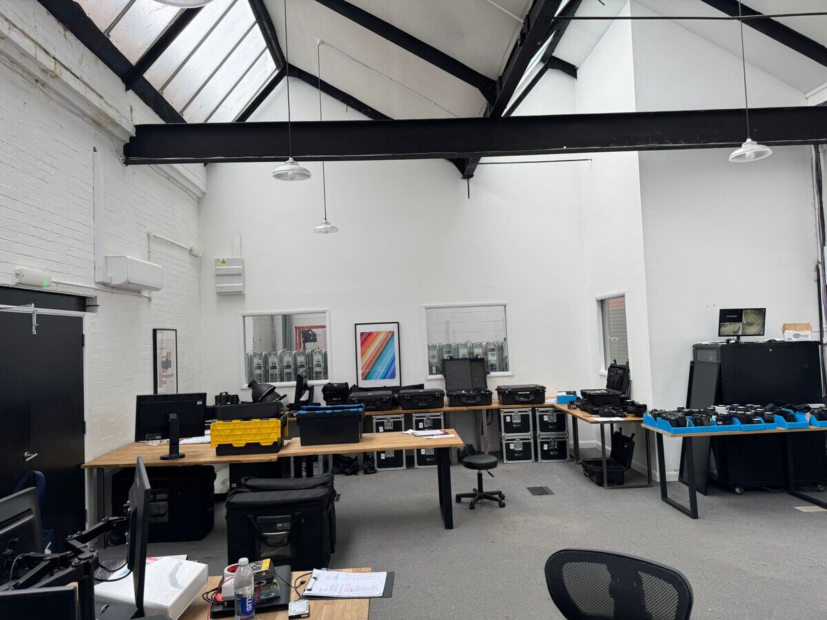 Units 8A & 8B The High Cross Centre, Fountayne Rd, Londres, LND - Lot 8 A - C - - Photo intérieure - Image 2 of 2